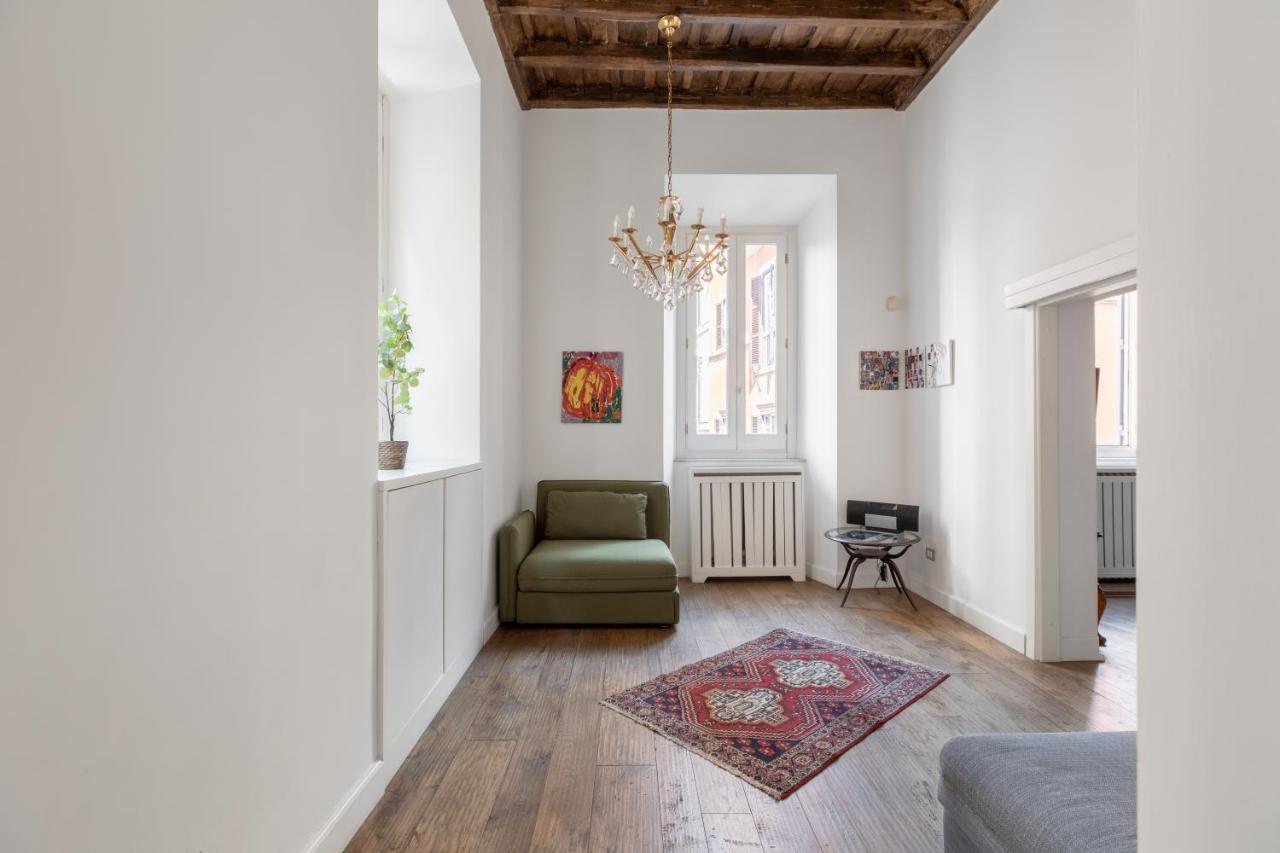 Appartamento Iflat Art In The Heart Of Roma Esterno foto