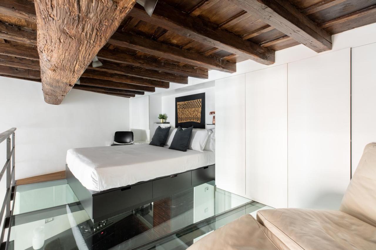 Appartamento Iflat Art In The Heart Of Roma Esterno foto