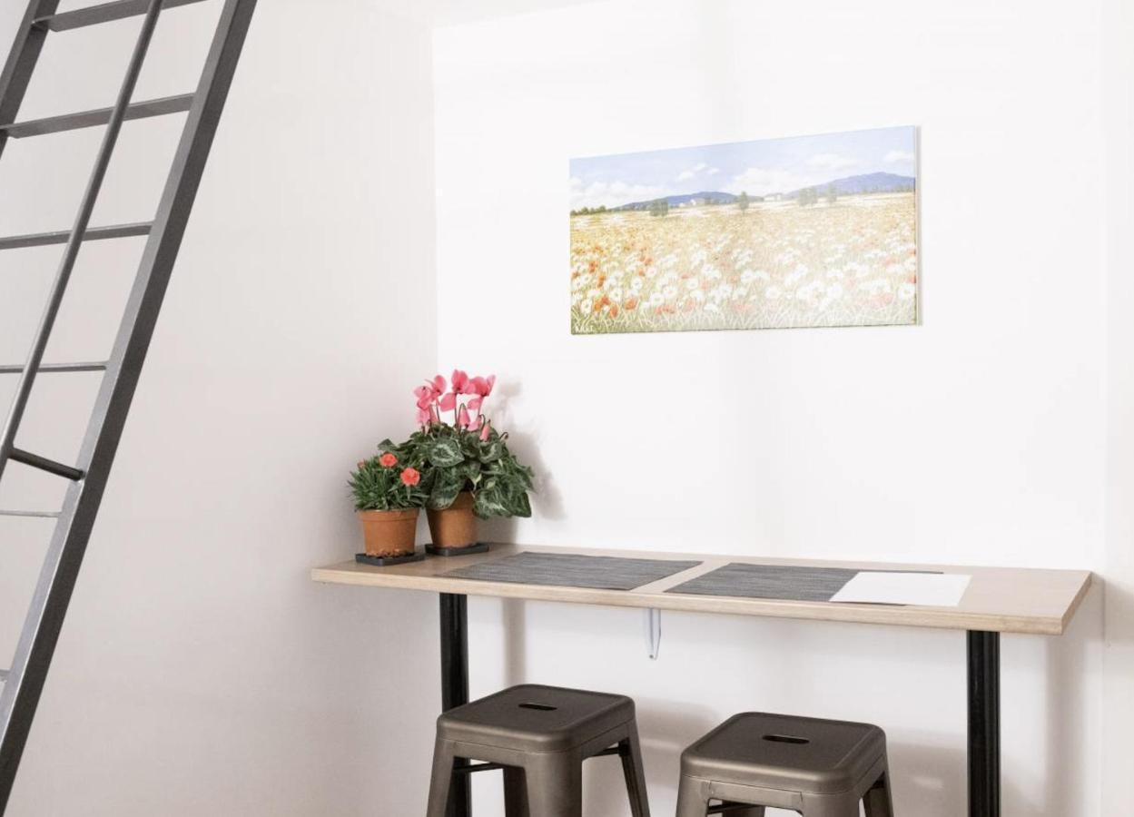 Appartamento Iflat Art In The Heart Of Roma Esterno foto